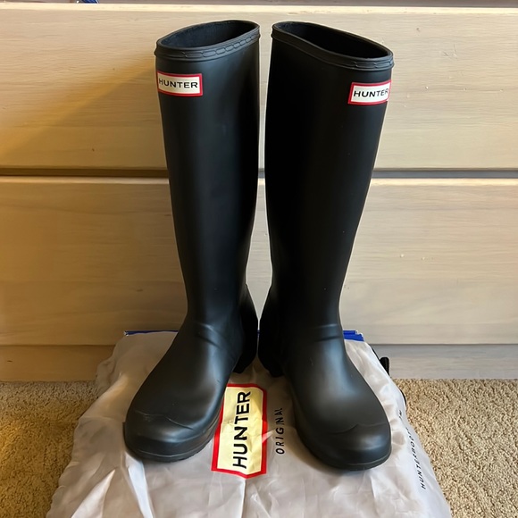 Hunter Wellies Women’s Rainboots Matte Black Size 7 - Picture 1 of 7